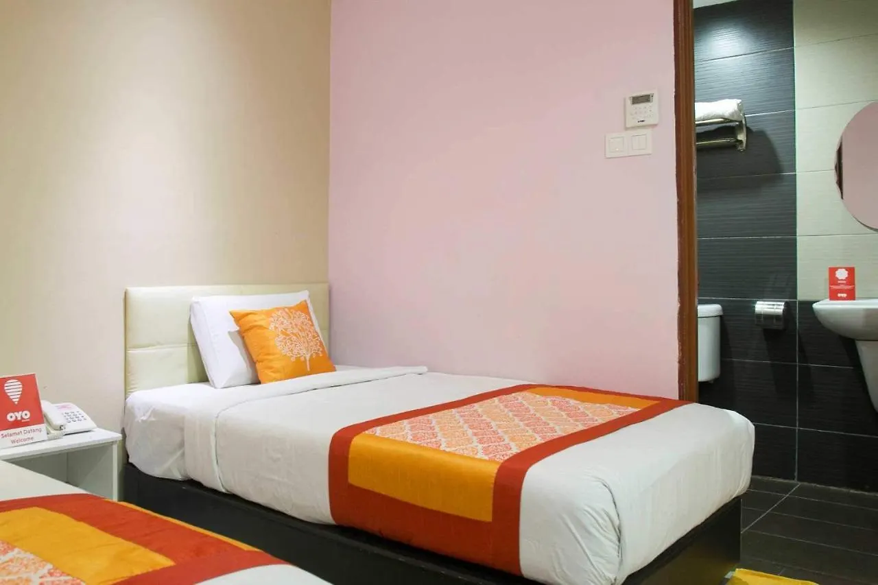 פטלין ג'איה Swing & Pillows - Sunway Pyramid Pj 2*, פטלין ג'איה מלזיה